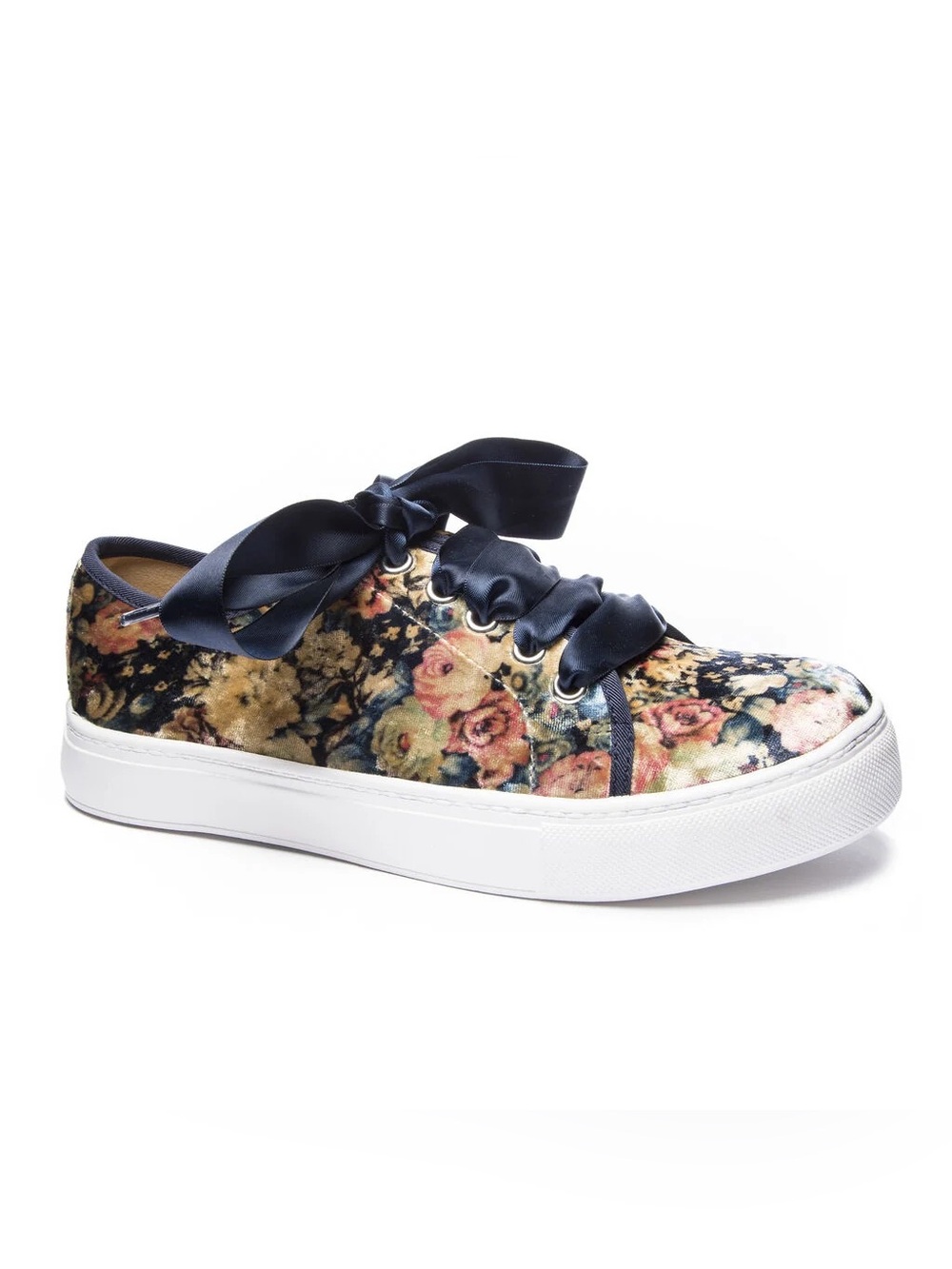 Velvet Floral Sneaker with Ribbon Laces | Dirty
Laundry Josi ~ Size 8